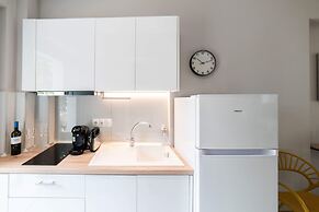 Sithonian Sunset Maisonette - Nikiti Bright Hideaway