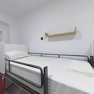 Mateo Rooms and Hostel