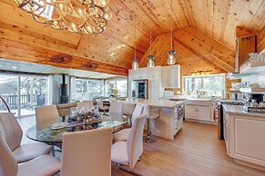 Wraparound Deck & Grill: Wrightwood Cabin Near PCT