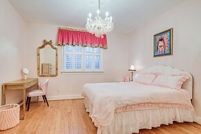 5 Mi to Falls Lake: Family Home in Raleigh