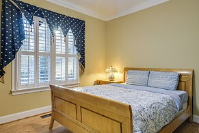 5 Mi to Falls Lake: Family Home in Raleigh