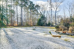 5 Mi to Falls Lake: Family Home in Raleigh