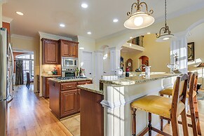 5 Mi to Falls Lake: Family Home in Raleigh