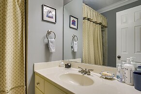 5 Mi to Falls Lake: Family Home in Raleigh
