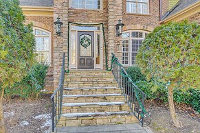 5 Mi to Falls Lake: Family Home in Raleigh