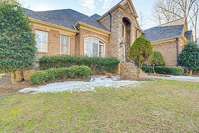5 Mi to Falls Lake: Family Home in Raleigh