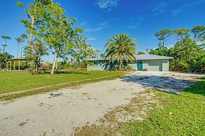 2 Mi to Boat Ramp: Home in Bokeelia