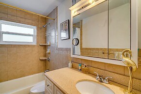 2 Mi to Boat Ramp: Home in Bokeelia