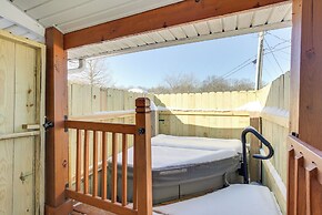 4 Mi to Lake Logan: Hocking Hills Apartment