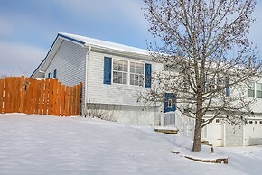 4 Mi to Lake Logan: Hocking Hills Apartment