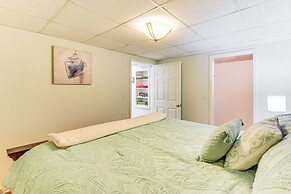 2 Mi to Toccoa Falls: Cozy Getaway w/ Fire Pit!