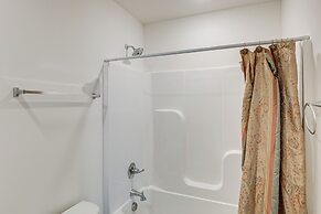 15 Mi to Dtwn Huntsville: Newly Built Home!