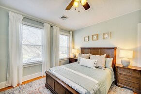 Family-friendly Main St Gloucester Apt w/ Balcony!