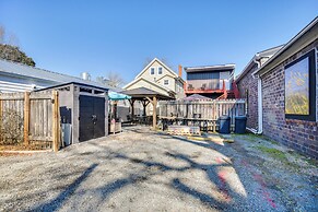 Family-friendly Main St Gloucester Apt w/ Balcony!