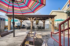 Family-friendly Main St Gloucester Apt w/ Balcony!