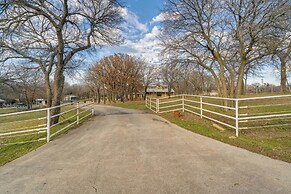 6 Mi to Lewisville Lake: Spacious Ranch Home