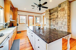 6 Mi to Lewisville Lake: Spacious Ranch Home