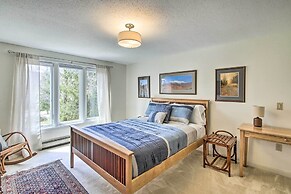 Walk to Ski, Golf & Dining: Jackson Village Condo!