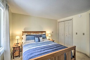 Walk to Ski, Golf & Dining: Jackson Village Condo!