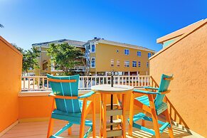 Steps to Beach: Bradenton Beach Condo w/ Deck