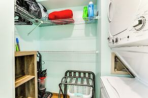 Steps to Beach: Bradenton Beach Condo w/ Deck