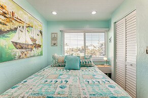 Steps to Beach: Bradenton Beach Condo w/ Deck