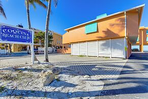Steps to Beach: Bradenton Beach Condo w/ Deck