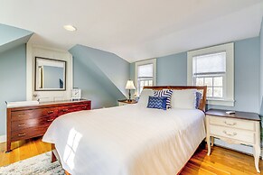 3 Mi to Dtwn: Mystic Getaway w/ Deck & Grill!