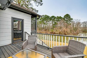 < 1 Mi to Boat Ramp: Waterfront Lake Conroe Home!