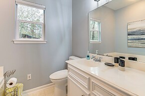 < 1 Mi to Boat Ramp: Waterfront Lake Conroe Home!