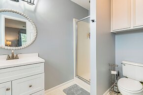 < 1 Mi to Boat Ramp: Waterfront Lake Conroe Home!