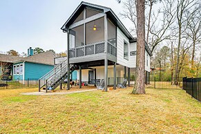 < 1 Mi to Boat Ramp: Waterfront Lake Conroe Home!