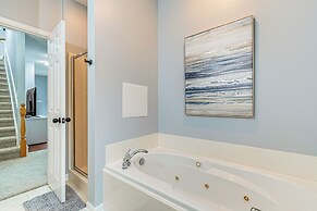 < 1 Mi to Boat Ramp: Waterfront Lake Conroe Home!