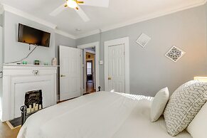 1 Mi to Ocmulgee Mounds: Charming Home w/ Yard!