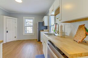 1 Mi to Ocmulgee Mounds: Charming Home w/ Yard!