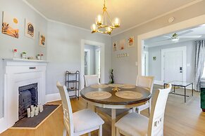 1 Mi to Ocmulgee Mounds: Charming Home w/ Yard!