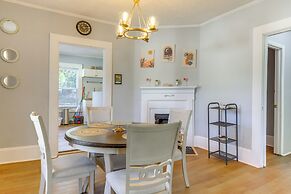 1 Mi to Ocmulgee Mounds: Charming Home w/ Yard!