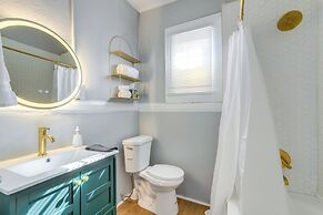 1 Mi to Ocmulgee Mounds: Charming Home w/ Yard!