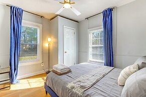 1 Mi to Ocmulgee Mounds: Charming Home w/ Yard!