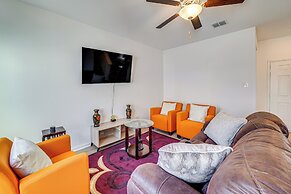 8 Mi to Lackland Afb: Pet-friendly Home w/ Yard!