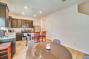 8 Mi to Lackland Afb: Pet-friendly Home w/ Yard!