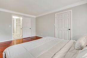 Spacious Home w/ Deck & Perks in Marietta!