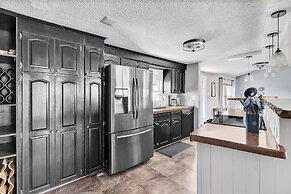 Spacious Hidden Paradise At Lake Norman 4 Bedroom Home