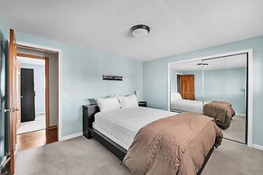 Spacious Hidden Paradise At Lake Norman 4 Bedroom Home