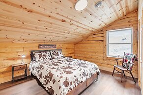 Mountain Cabin Near Trails, Skiing & Yellowstone 3 Bedroom Cabin