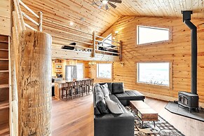 Mountain Cabin Near Trails, Skiing & Yellowstone 3 Bedroom Cabin