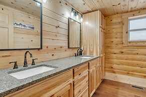 Mountain Cabin Near Trails, Skiing & Yellowstone 3 Bedroom Cabin