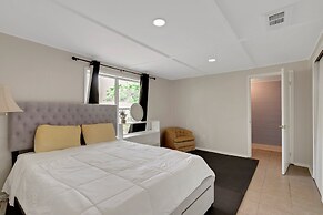 Ponderosa Off The Beaten Path 5 Bedroom Farmhouse