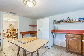 Ponderosa Off The Beaten Path 5 Bedroom Farmhouse