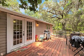 Ponderosa Off The Beaten Path 5 Bedroom Farmhouse